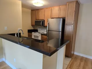 Photo #3: 240003681 Listing