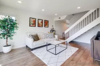 Photo #2: 240003697 Listing