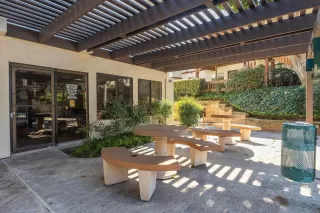 Photo #1: 240003708 Listing