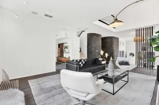 Photo #2: 240003753 Listing 