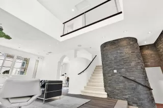 Photo #5: 240003753 Listing 