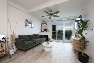 Photo #5: 240003755 Listing