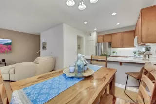 Photo #5: 240003804 Listing