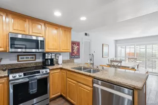 Photo #3: 240003861 Listing