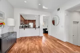 Photo #5: 240003881 Listing 