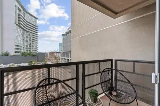 Photo #2: 240003891 Listing