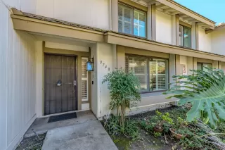 Photo #2: 240003892 Listing 
