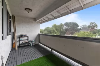 Photo #6: 240003900 Listing