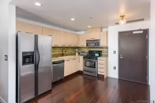 Photo #5: 240003910 Listing