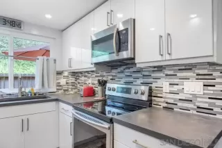 Photo #3: 240003911 Listing