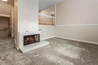 Photo #3: 240003930 Listing