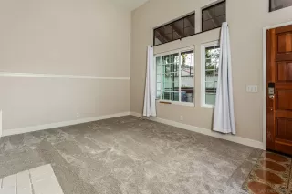 Photo #5: 240003930 Listing