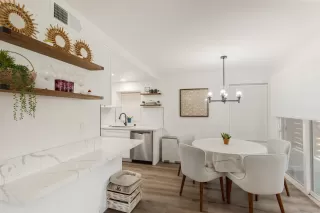 Photo #5: 240003947 Listing