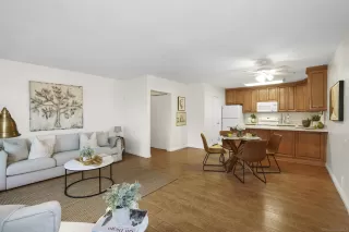 Photo #5: 240003951 Listing