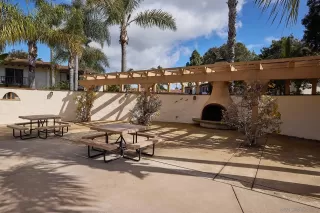 Photo #1: 240003965 Listing 