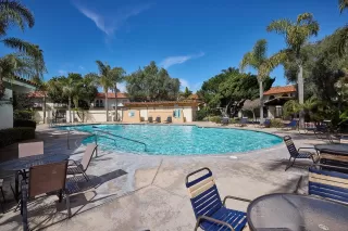 Photo #4: 240003965 Listing 