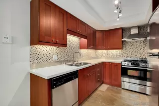 Photo #2: 240003991 Listing