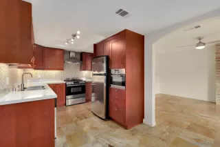 Photo #3: 240003991 Listing