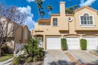 Photo #2: 240003995 Listing