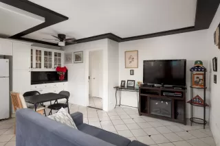 Photo #4: 240004031 Listing