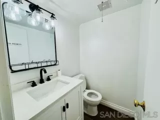 Photo #5: 240004102 Listing 