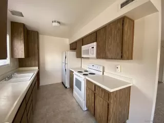 Photo #3: 240004183 Listing