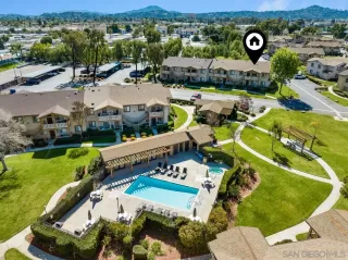 Photo #2: 240004203 Listing 