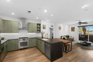 Photo #1: 240004217 Listing 