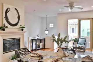 Photo #2: 240004252 Listing