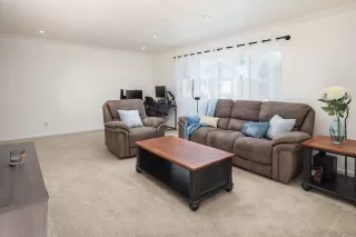 Photo #2: 240004276 Listing