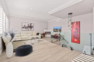 Photo #1: 240004300 Listing