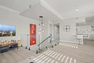 Photo #4: 240004300 Listing