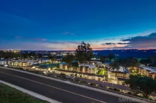 Photo #5: 240004302 Listing