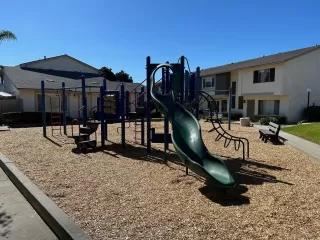 Photo #1: 240004309 Listing