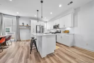 Photo #4: 240004310 Listing