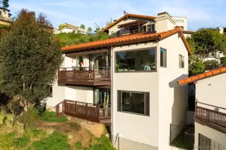 Photo #2: 240004352 Listing 