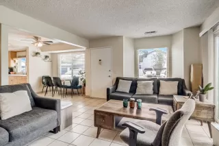 Photo #6: 240004407 Listing