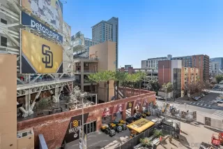 Photo #6: 240004420 Listing