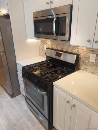 Photo #5: 240004479 Listing