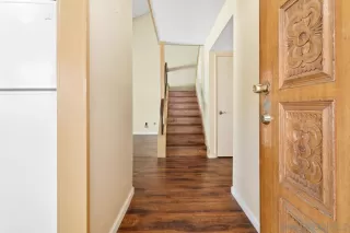 Photo #4: 240004490 Listing 