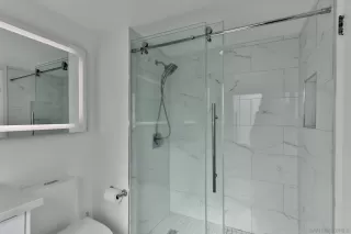 Photo #5: 240004506 Listing