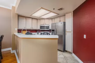 Photo #4: 240004533 Listing 