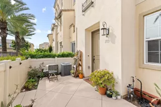 Photo #2: 240004544 Listing