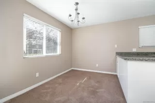 Photo #4: 240004558 Listing