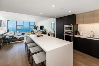 Photo #6: 240004560 Listing