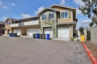 Photo #1: 240004574 Listing