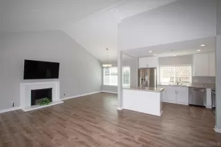 Photo #5: 240004585 Listing 