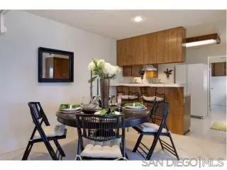 Photo #4: 240004634 Listing 