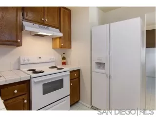 Photo #6: 240004634 Listing 