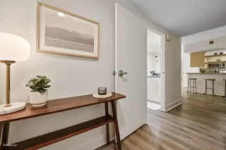 Photo #2: 240004639 Listing